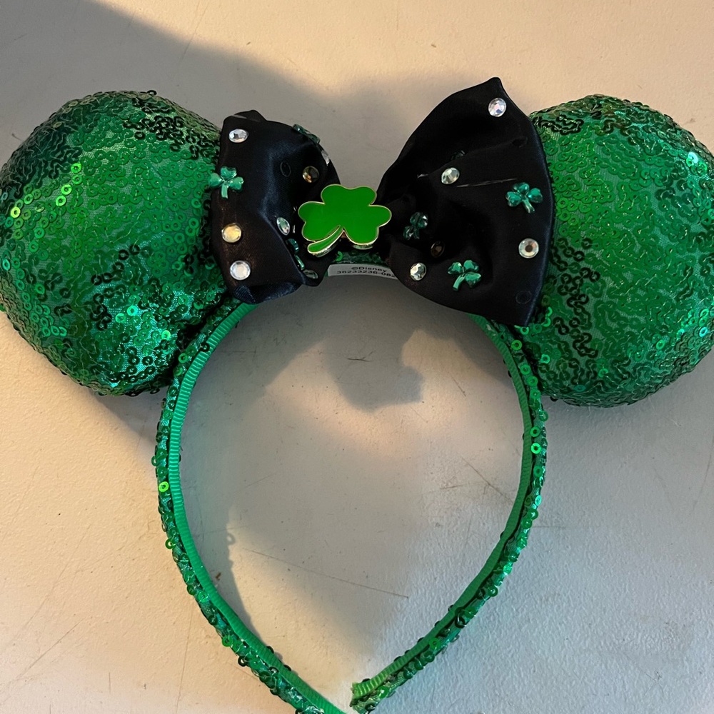 Disney St. Patrick’s Day Green Sequin Headband with Black Bow